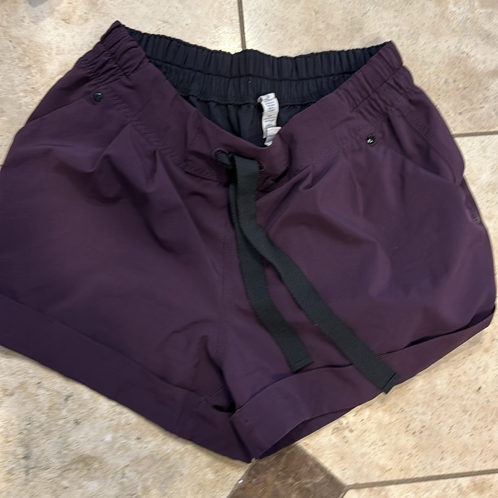 Lululemon shorts 6